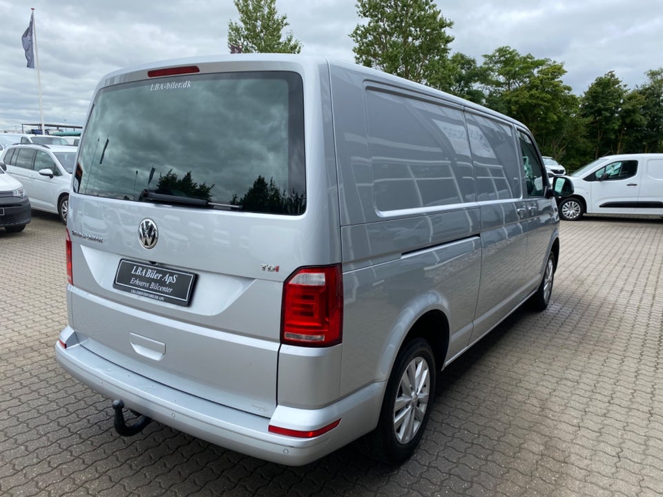 VW Transporter 2,0 TDi 150 Kassevogn DSG lang