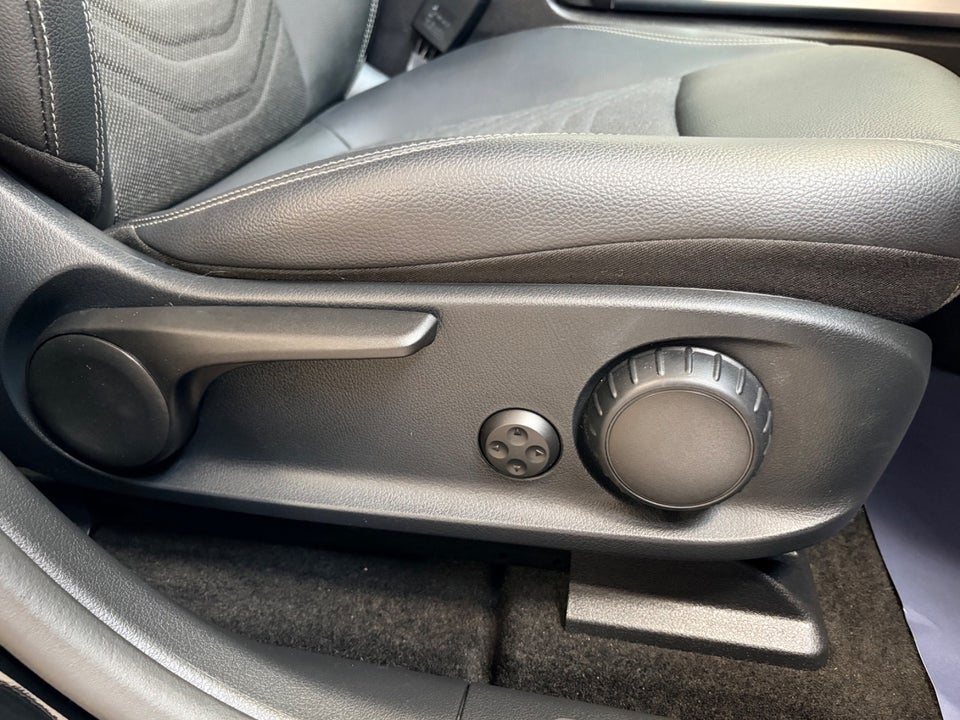 Mercedes EQB250 Progressive 7prs 5d