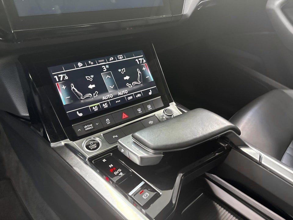 Audi e-tron 50 quattro 5d