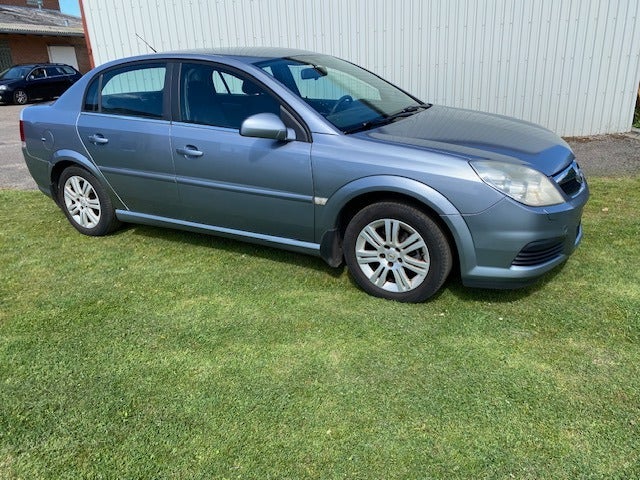 Opel Vectra 1,8 122 Comfort 4d