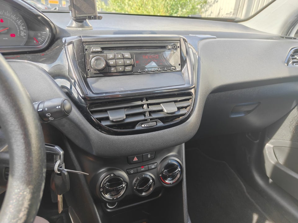 Peugeot 208 1,0 VTi Access Air 5d