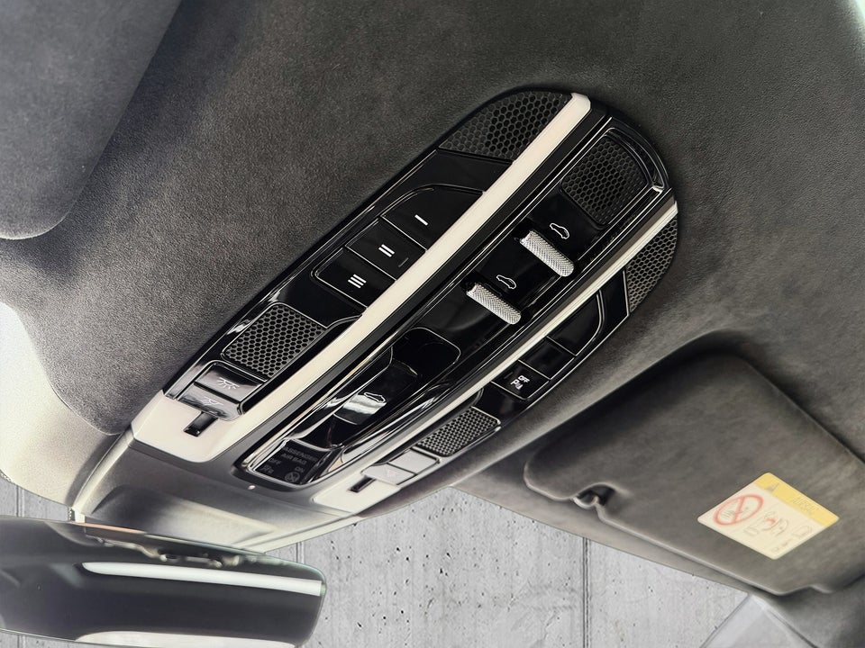 Porsche Panamera GTS 4,0 Sport Turismo PDK 5d