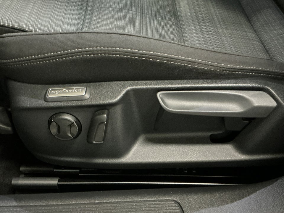 VW Passat 1,5 TSi 150 Business Variant DSG Van 5d