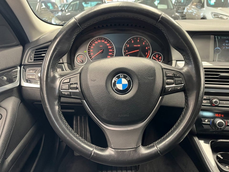 BMW 523i 3,0 Touring aut. 5d