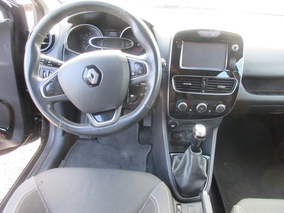 Renault Clio IV 0,9 TCe 90 Expression Sport Tourer 5d