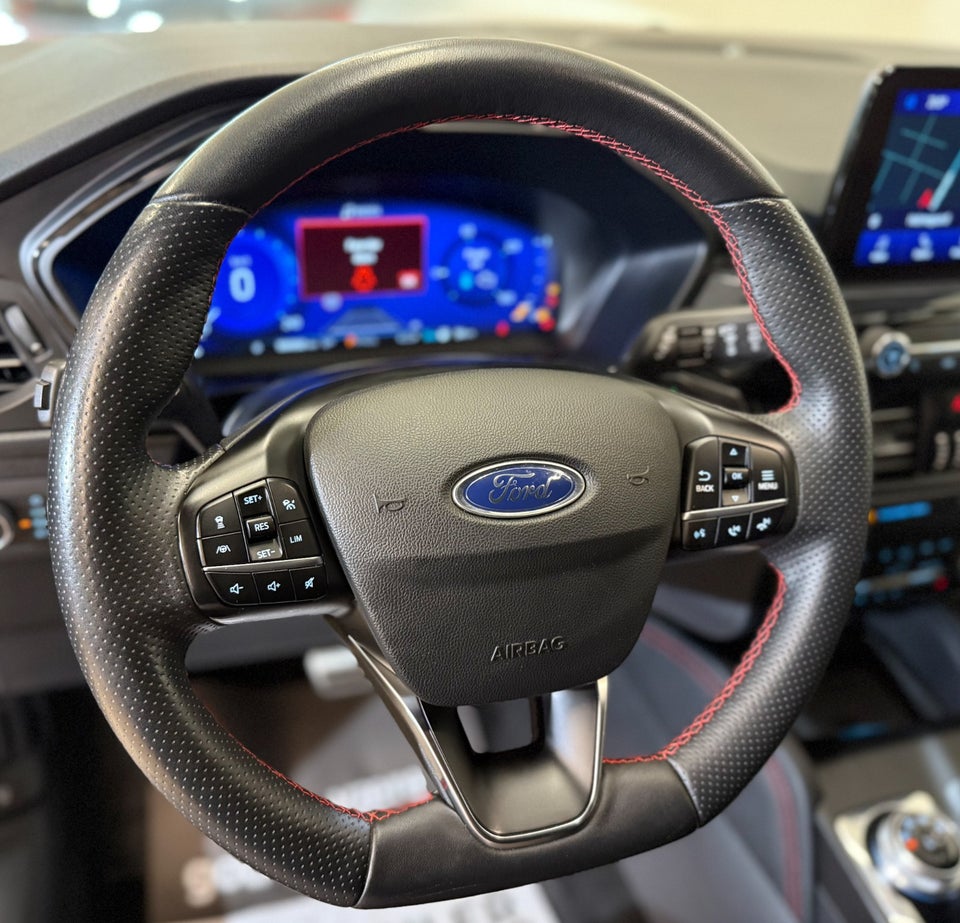 Ford Kuga 2,5 PHEV ST-Line CVT 5d