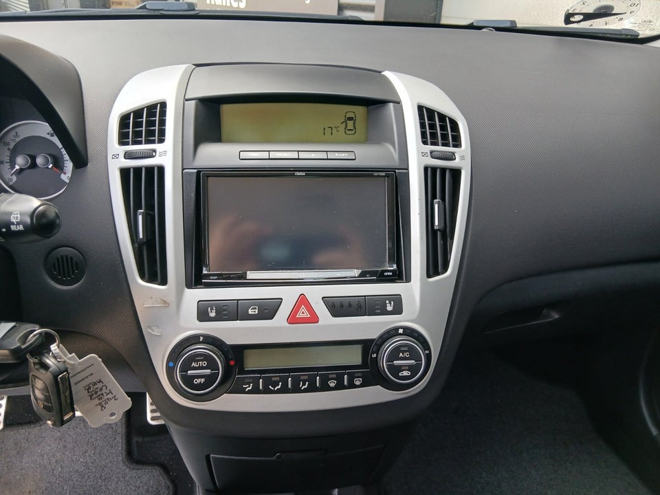 Kia Ceed 1,6 CRDi Sport 5d