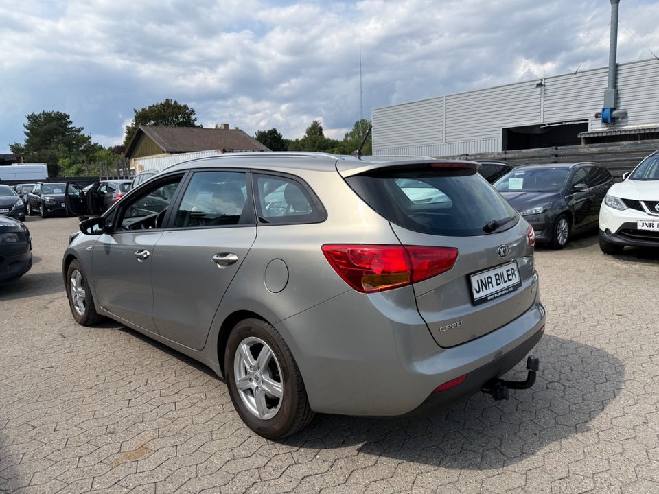 Kia Ceed 1,6 CRDi 128 Active SW 5d