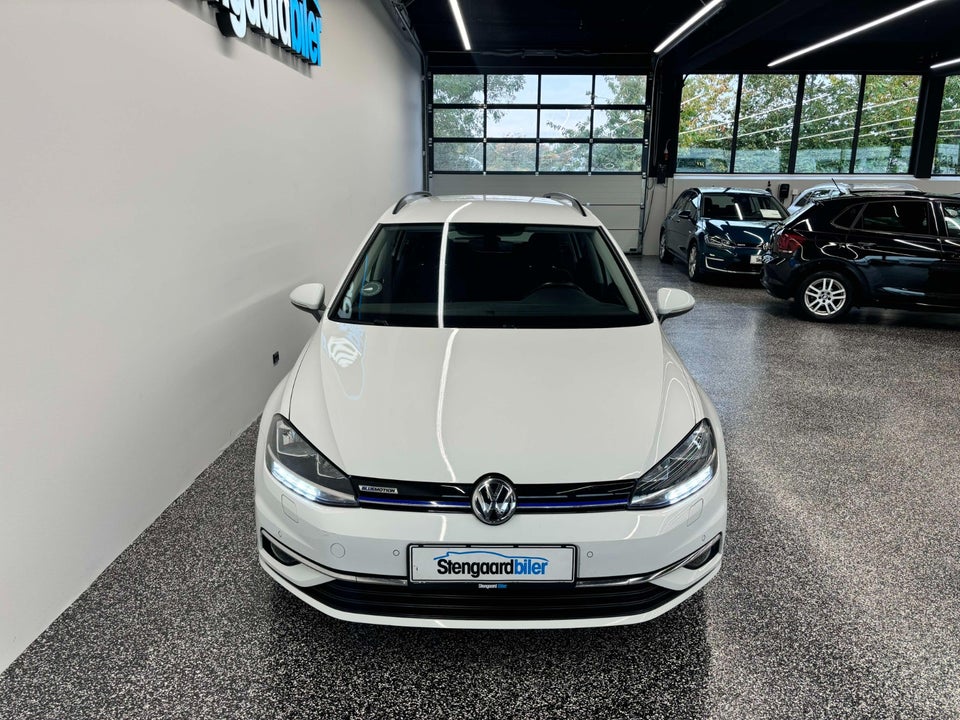 VW Golf VII 1,5 TSi 130 Comfortline Variant DSG 5d