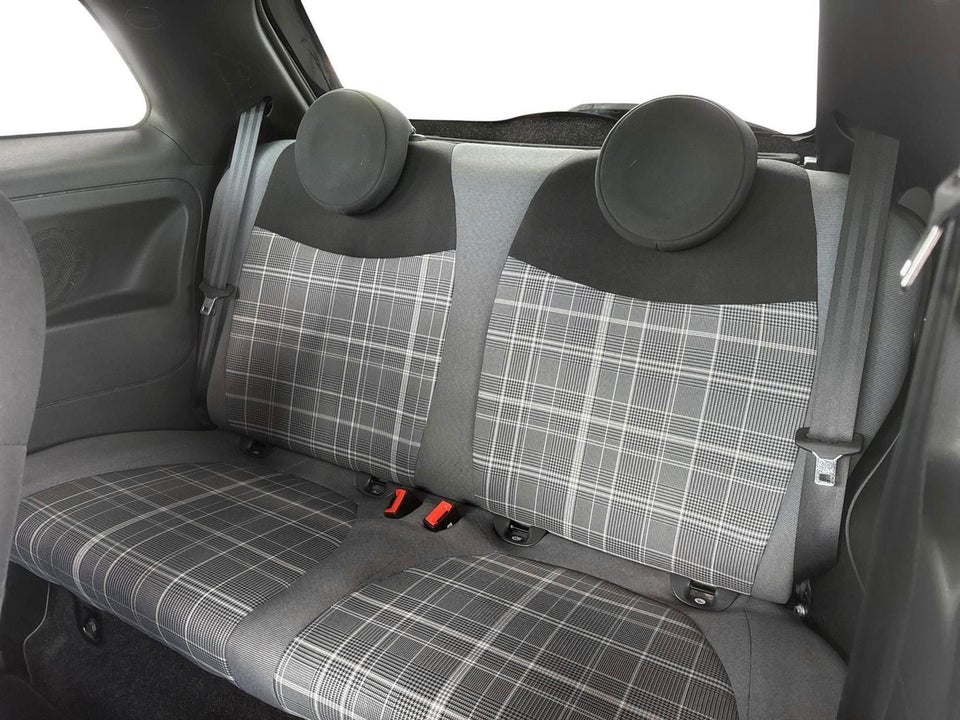 Fiat 500 1,0 Hybrid Lounge 3d