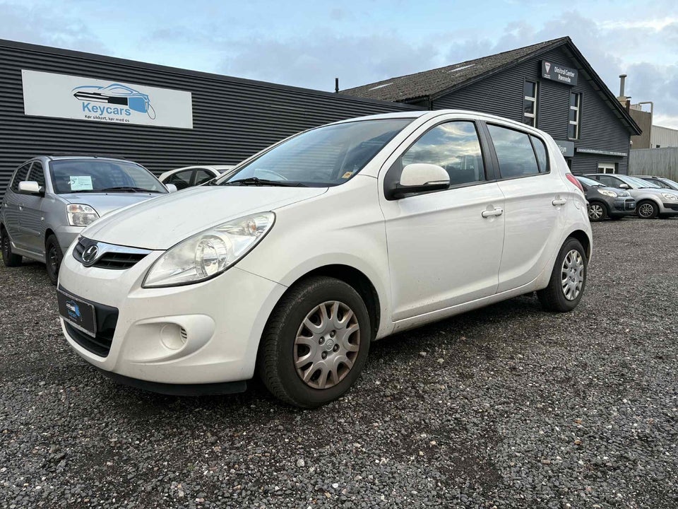 Hyundai i20 1,25 Classic+ 5d