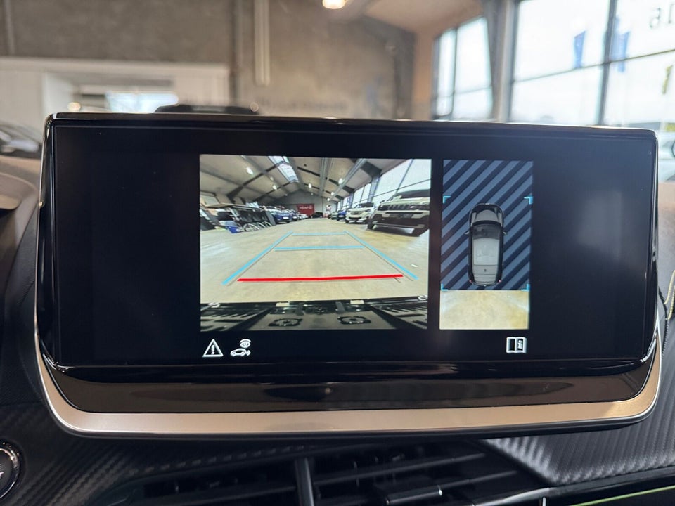 Peugeot e-208 50 GT 5d