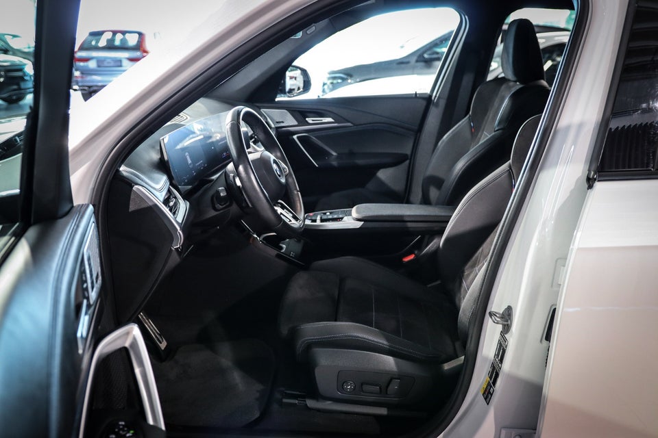 BMW iX1 xDrive30 M-Sport Premium 5d