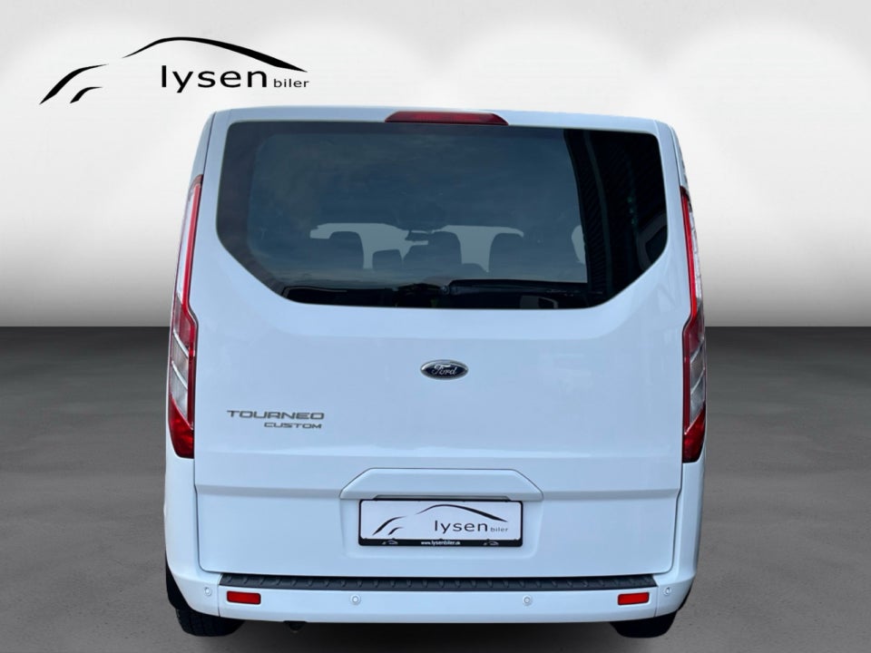 Ford Tourneo Custom 300L 2,2 TDCi 125 Titanium 5d