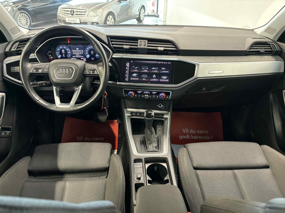 Audi Q3 45 TFSi e Attitude plus S-tr. 5d