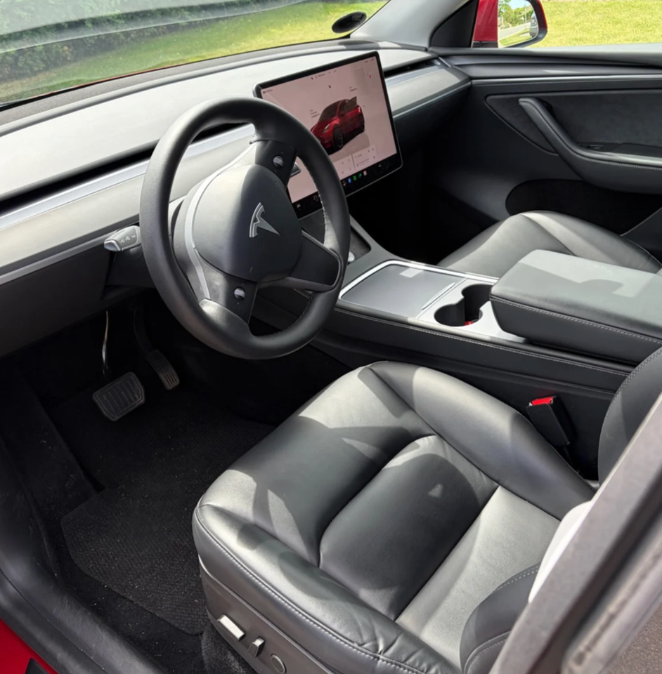 Tesla Model Y Long Range AWD 5d