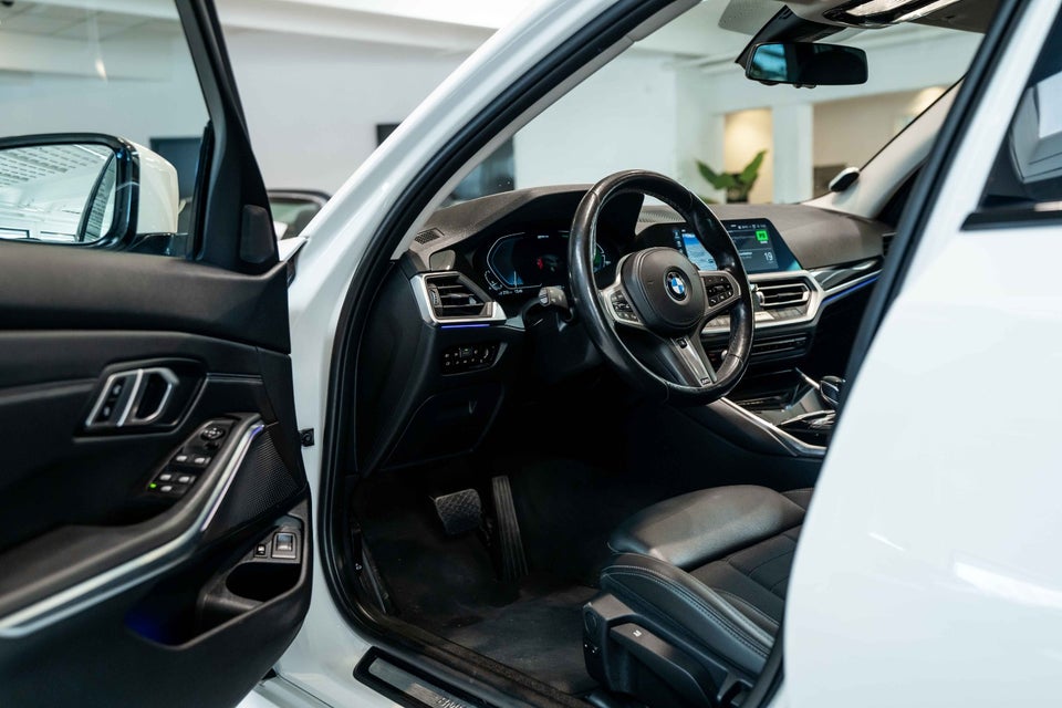 BMW 330e 2,0 Touring Sport Line aut. 5d