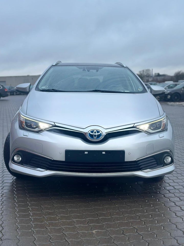 Toyota Auris 1,8 Hybrid H4 Touring Sports CVT 5d