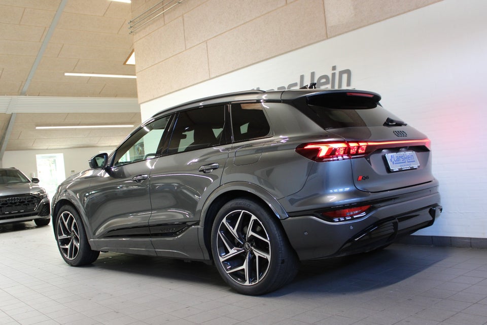 Audi Q6 e-tron S-line performance 5d