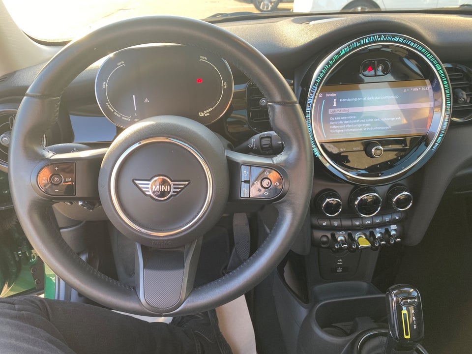 MINI Cooper SE Camden Edition 3d