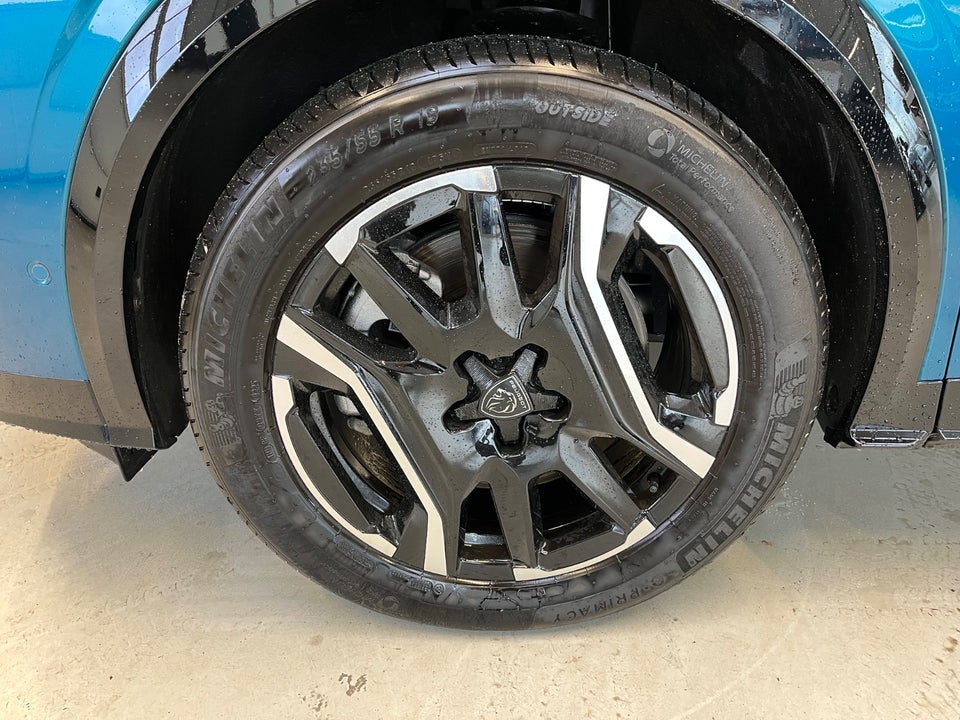 Peugeot e-5008 77 GT Pack 7prs 5d