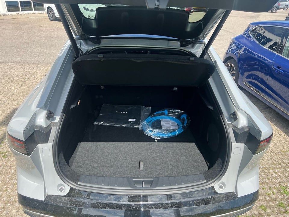 Mazda 6e Takumi+ 5d