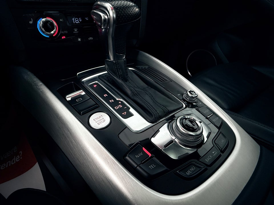Audi Q5 3,0 TDi 245 S-line quattro S-tr. 5d
