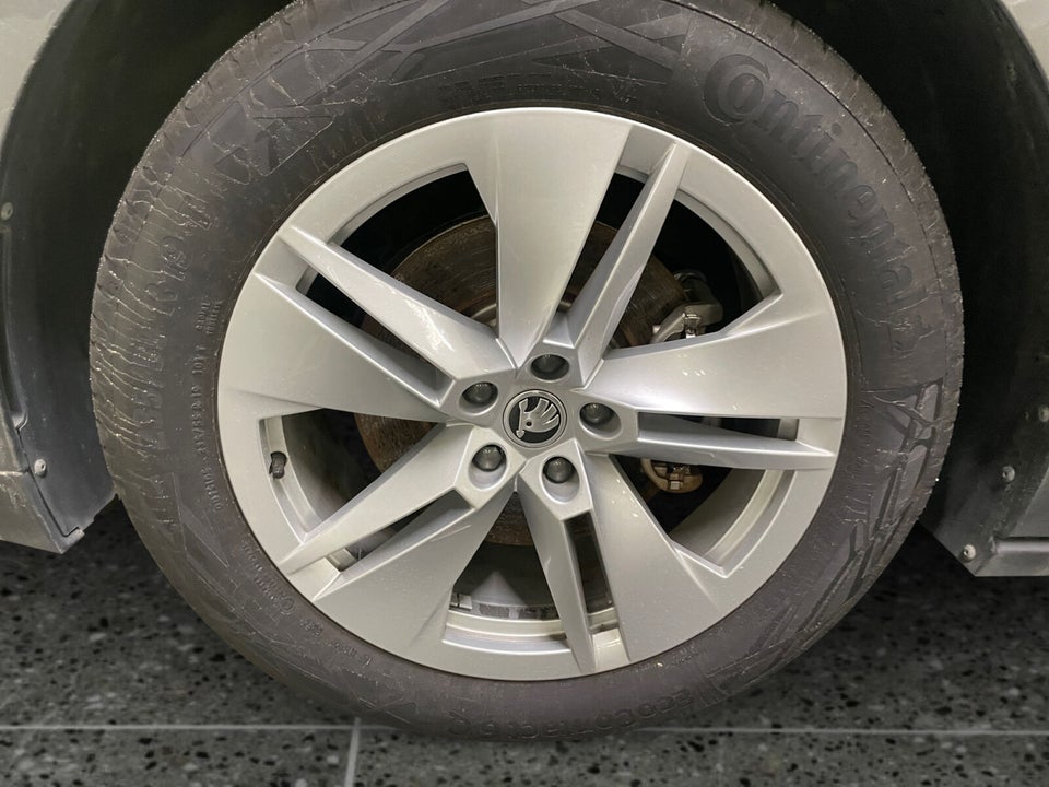 Skoda Enyaq 80 iV Loft 5d