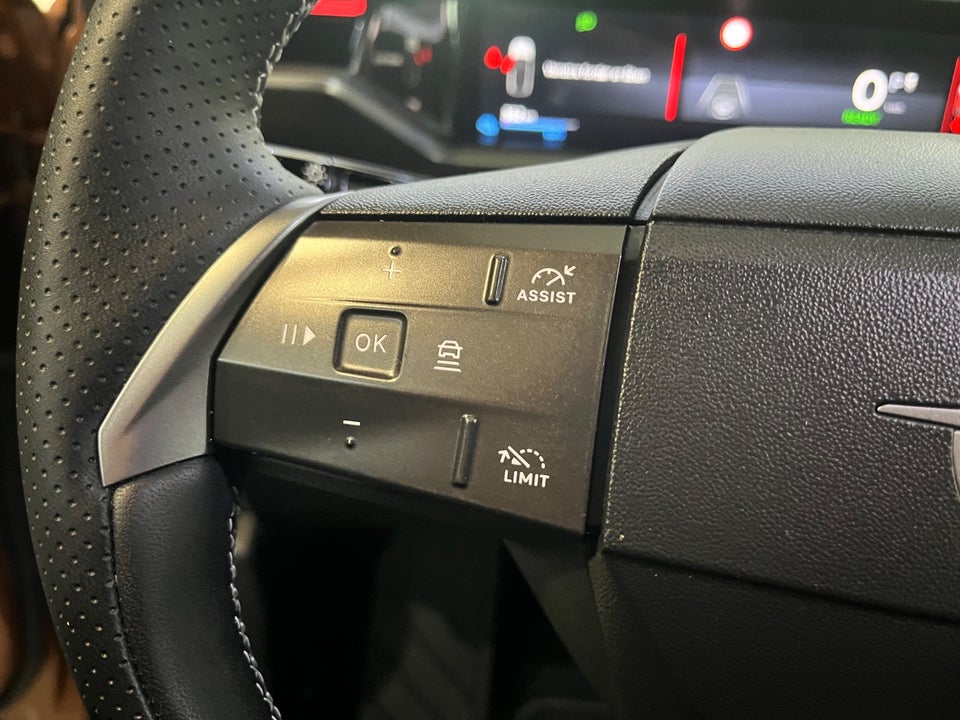 Opel Grandland-e 73 GS 5d