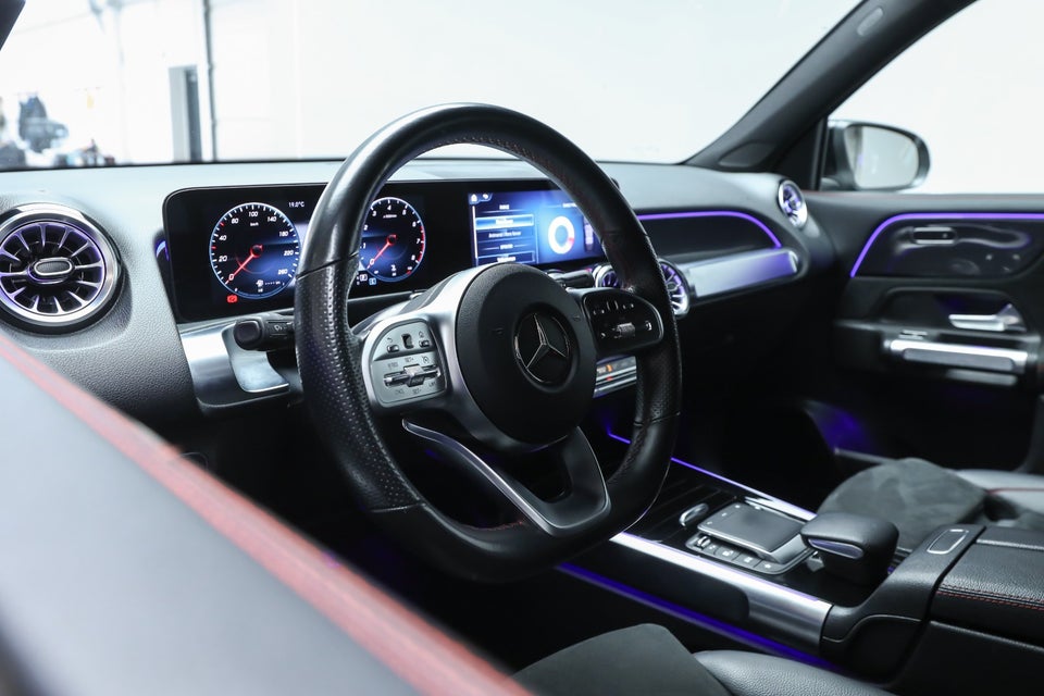 Mercedes GLB200 1,3 AMG Line aut. 5d