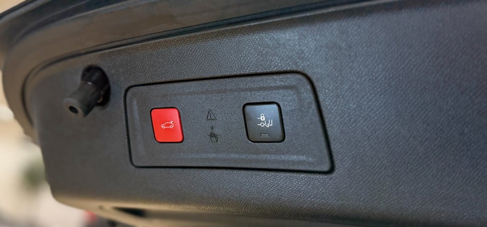 Peugeot 508 1,6 Hybrid Allure Pack SW EAT8 5d