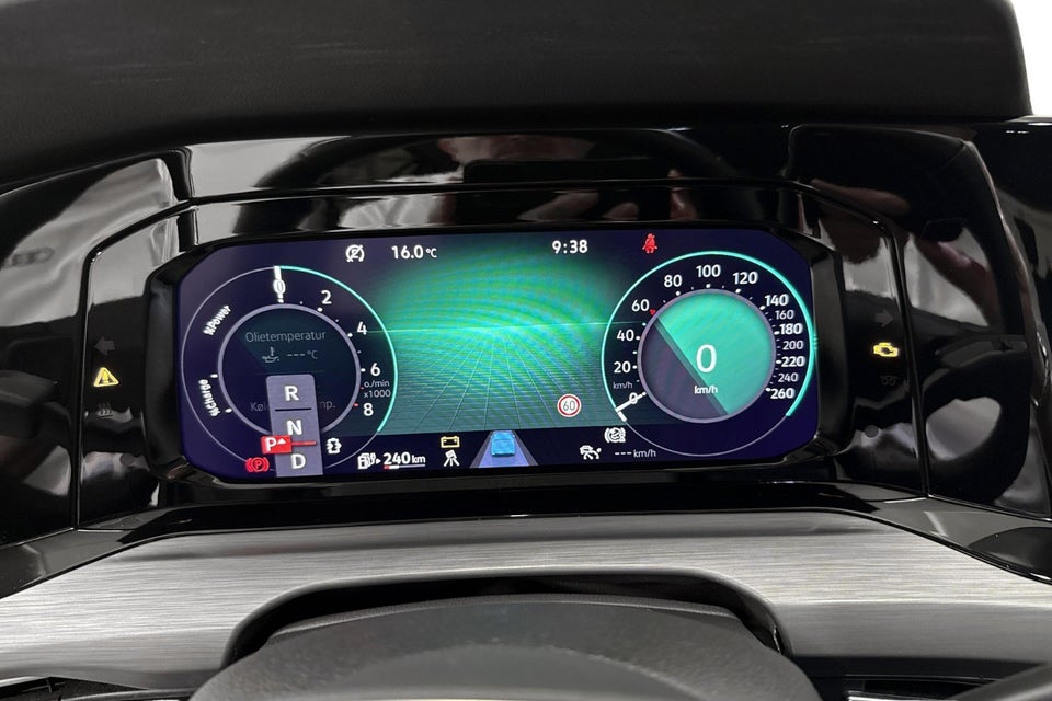 VW Golf VIII 1,4 eHybrid DSG 5d