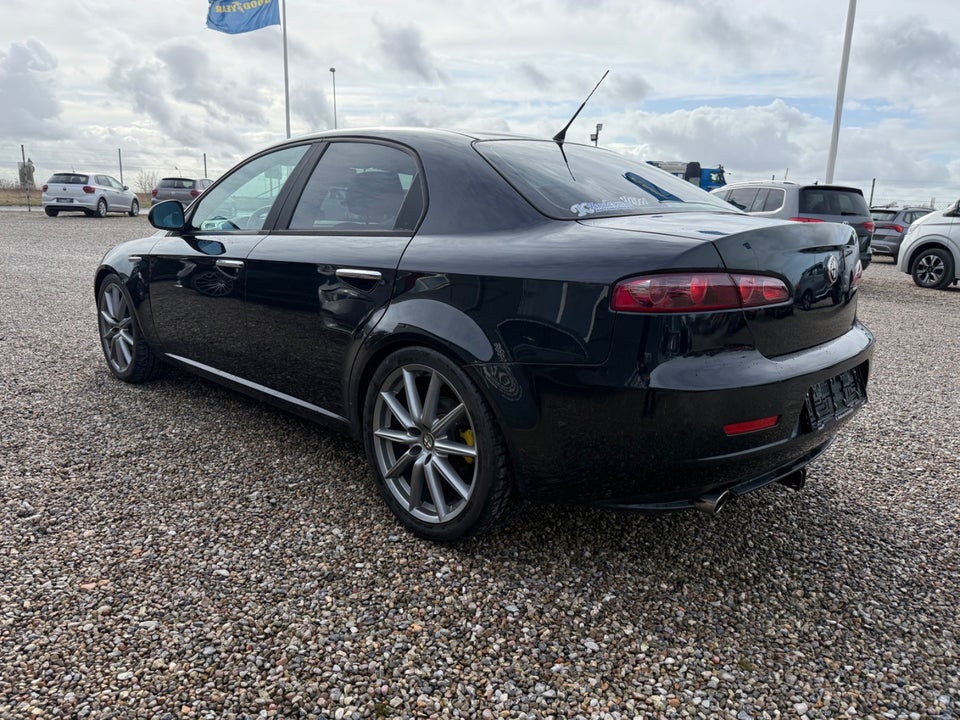 Alfa Romeo 159 2,2 JTS 4d