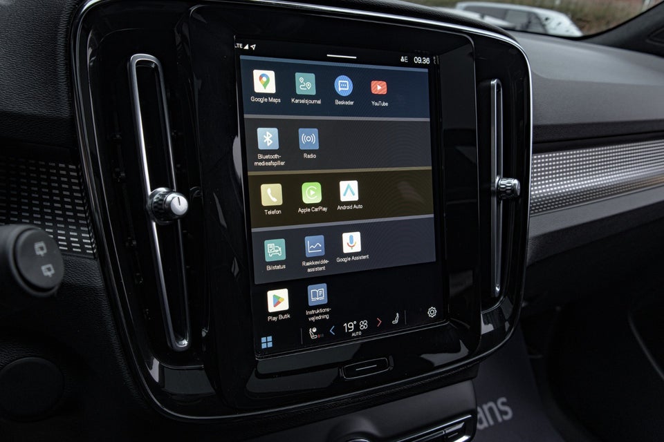 Volvo XC40 P8 ReCharge Twin Pro 5d