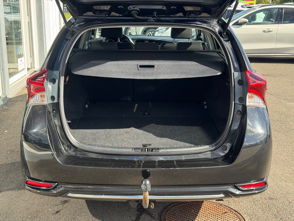 Toyota Auris 1,8 Hybrid H2 Comfort Touring Sports CVT 5d