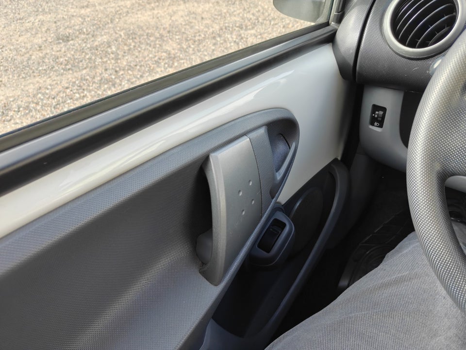 Toyota Aygo 1,0 Plus 5d