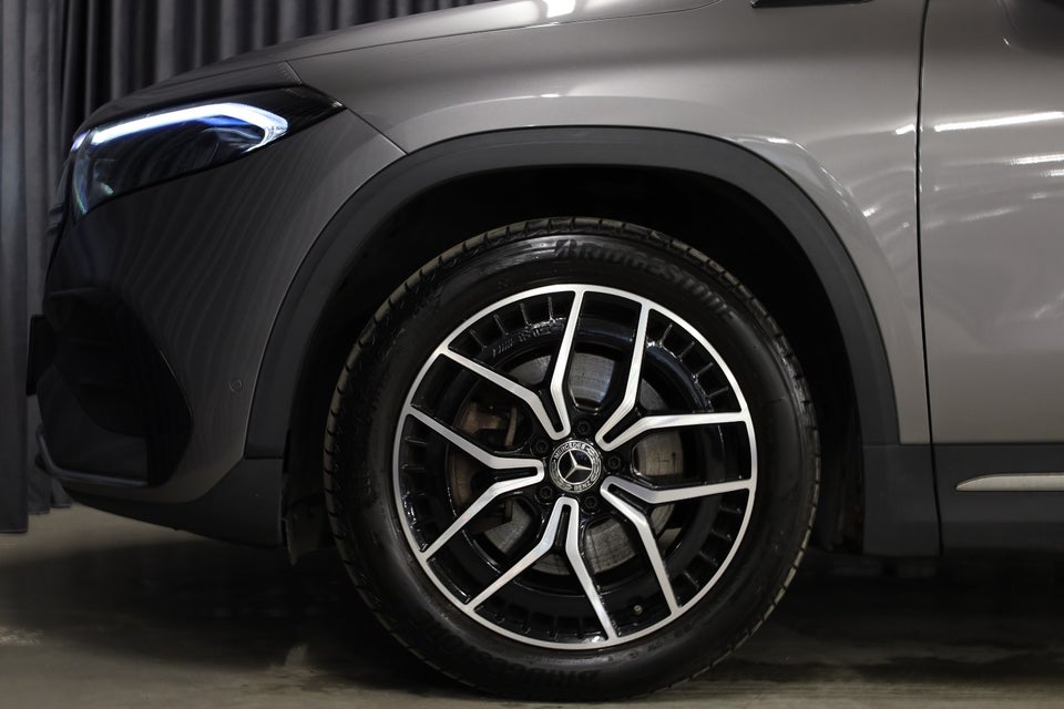 Mercedes EQA300 AMG Line 4Matic 5d