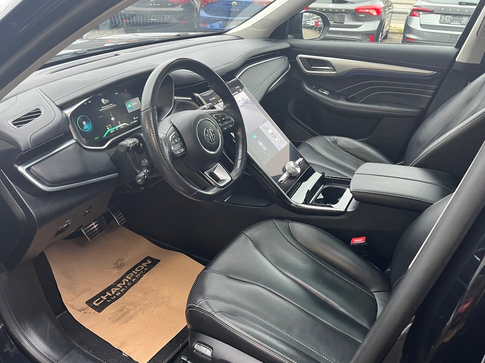 MG Marvel R Luxury 5d