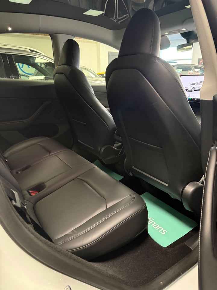 Tesla Model Y Long Range AWD 5d