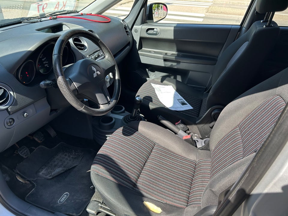 Mitsubishi Colt 1,3 Insport Coolpack 5d