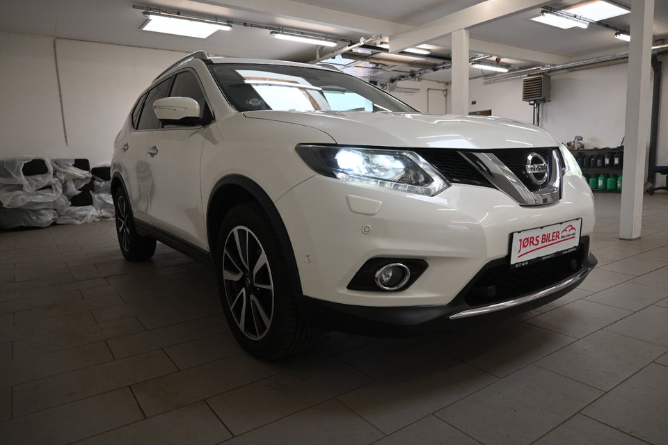 Nissan X-Trail 1,6 Dig-T 163 Tekna 5d