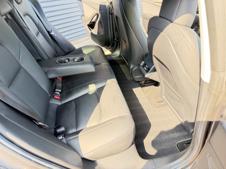 Tesla Model 3 Long Range AWD 4d
