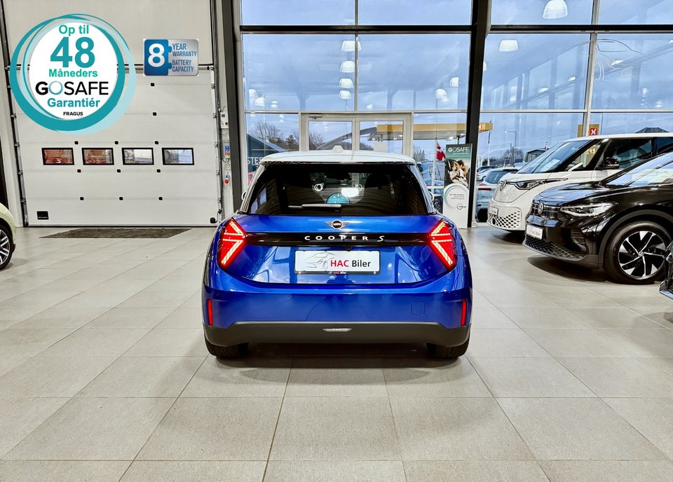 MINI Cooper SE Favoured Trim XL 3d