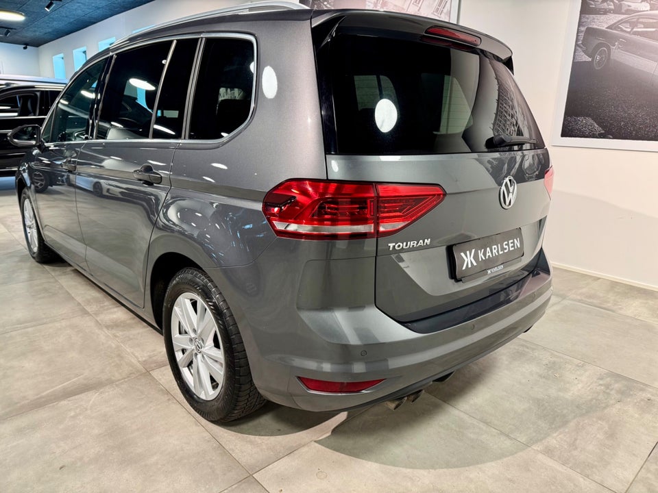 VW Touran 2,0 TDi 150 Highline DSG 7prs 5d