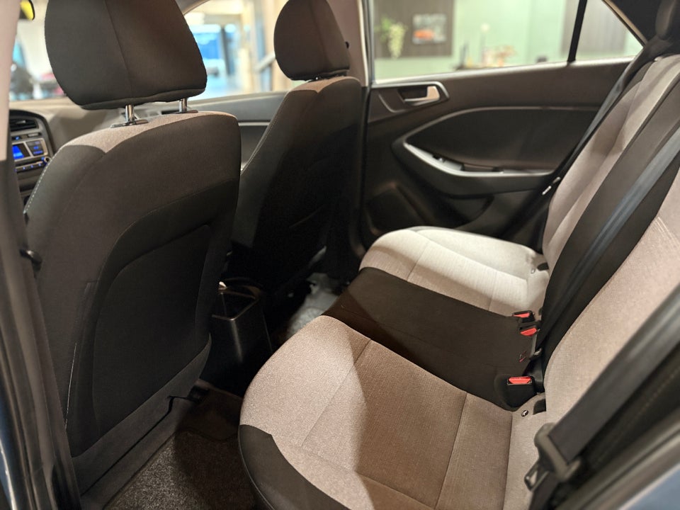 Hyundai i20 1,25 Trend 5d