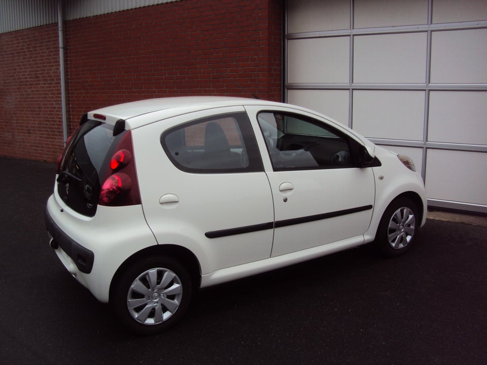 Peugeot 107 1,0 Cool 5d