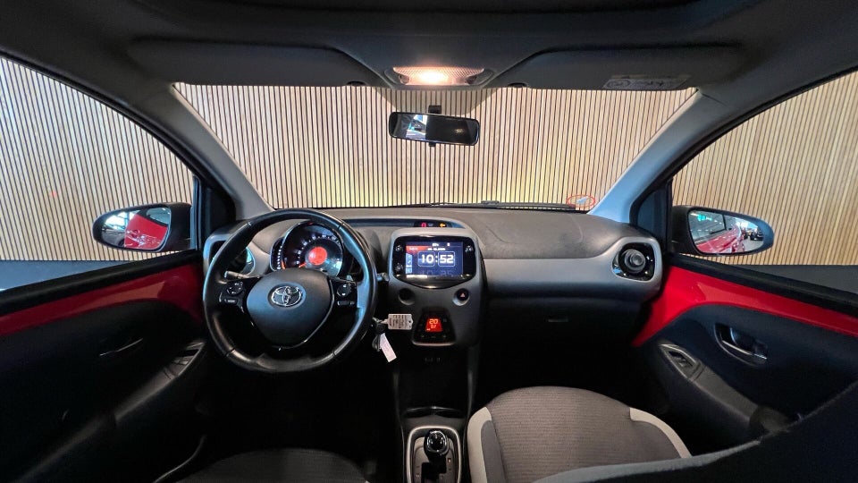 Toyota Aygo 1,0 VVT-i x-sky x-shift 5d