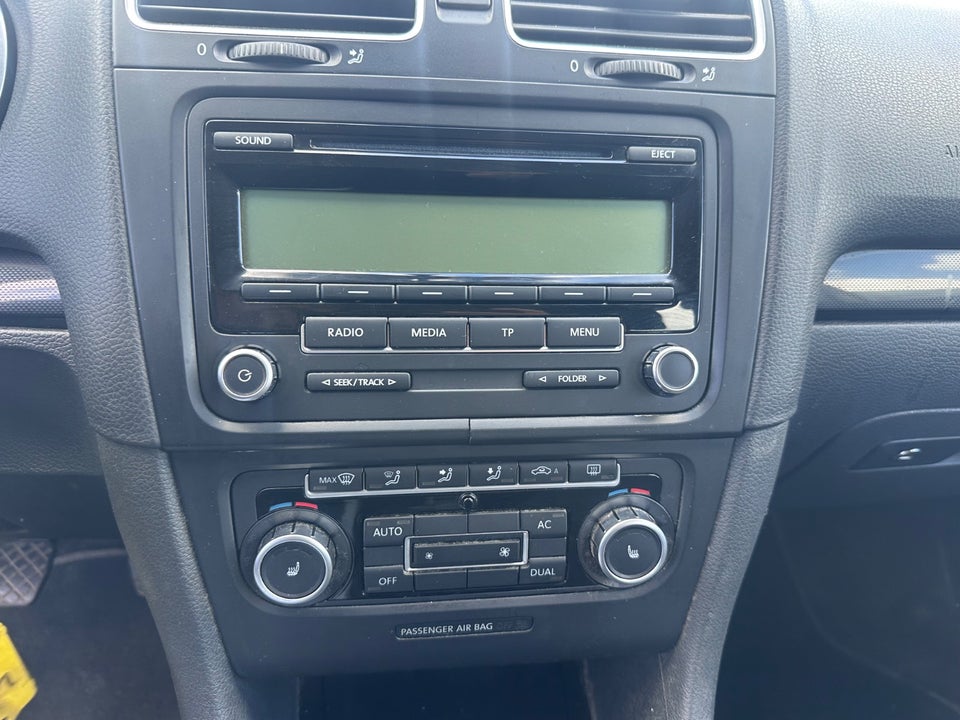 VW Golf VI 1,6 TDi 105 Comfortline Variant BMT 5d