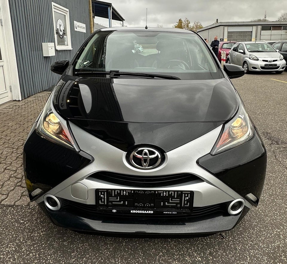 Toyota Aygo 1,0 VVT-i x-black II 5d