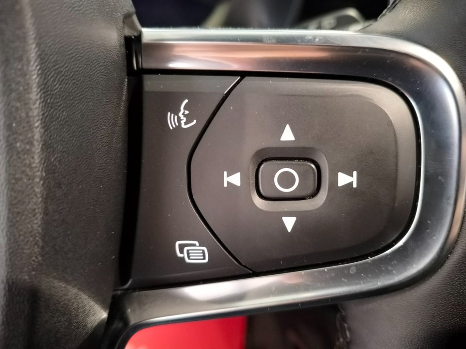 Volvo XC40 P6 ReCharge Core 5d